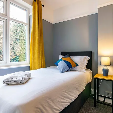 Lovely 4Bdr Home- Off Street Parking Sleeps 7 Nottingham Exterior photo