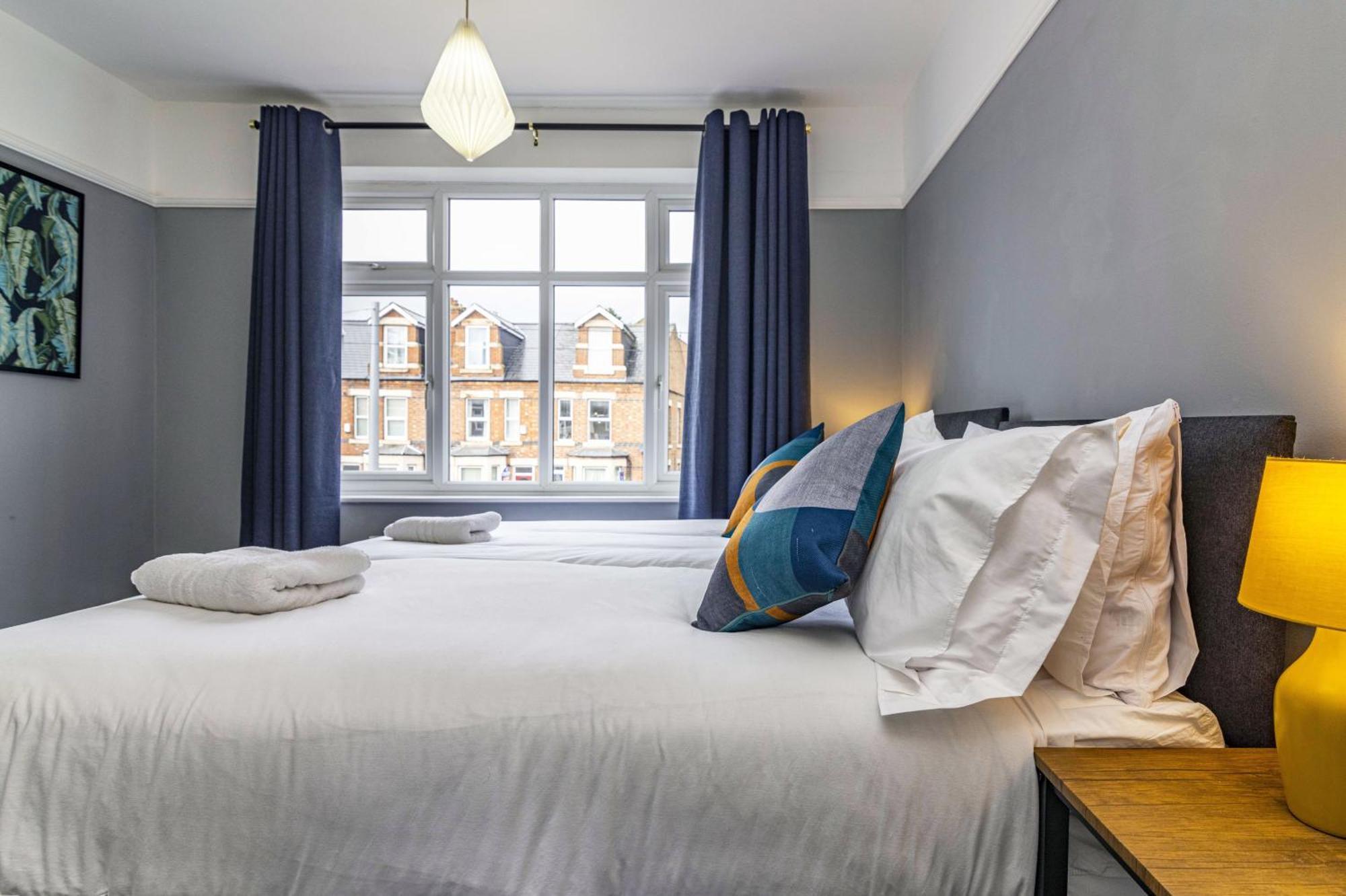 Lovely 4bdr Home- Off Street Parking Sleeps 7 Nottingham